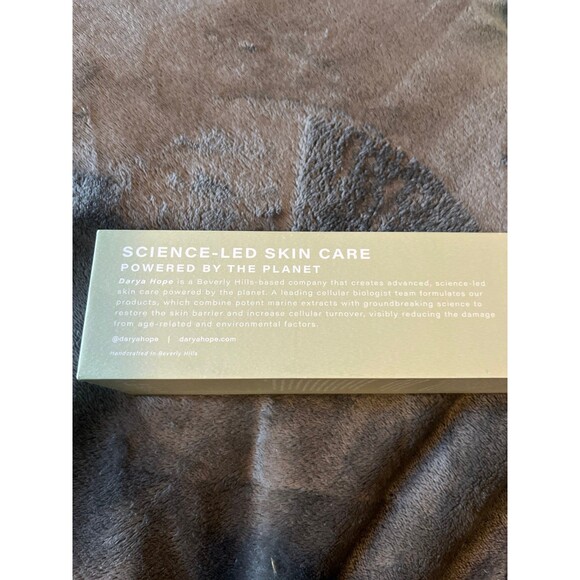 Darya Hope daily gel cleanser - Picture 2 of 6